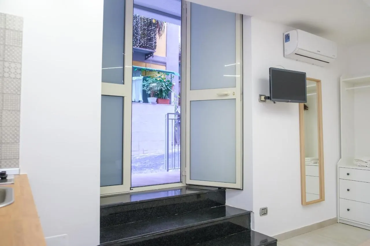 Casa Vacanze I Murales Apartment Naples Italy