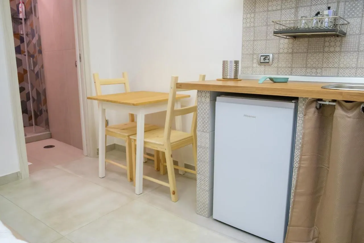 Casa Vacanze I Murales Apartment Naples Italy